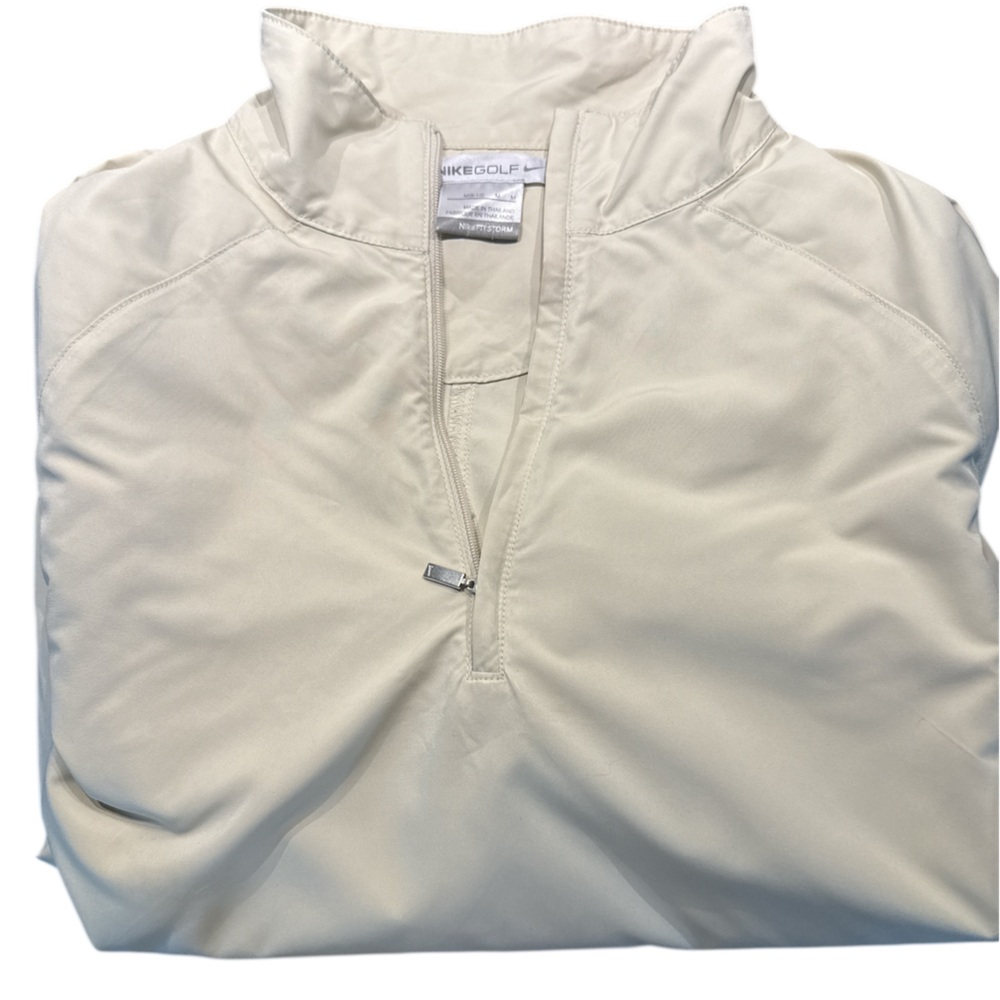 Nike Women’s Golf Lightweight Windbreaker - Picture 3 of 4
